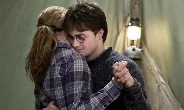 Harry Potter och Hermione dansar