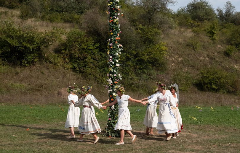 Midsommar 2025 – perfekta midsommarlekar i sann "Robinson"-anda