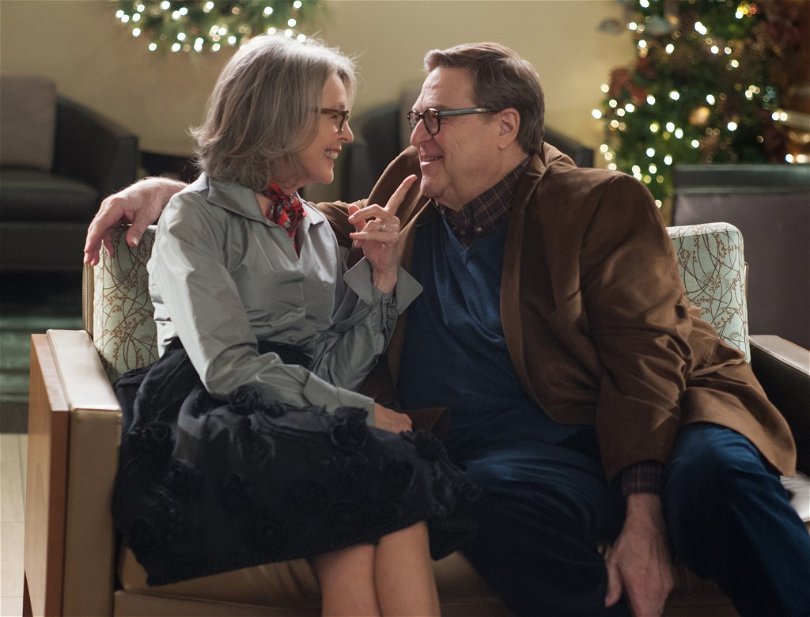 Recension: Love the Coopers