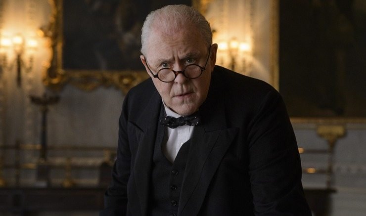 John Lithgow som Winston Churchill i The Crown. Foto: Netflix. 