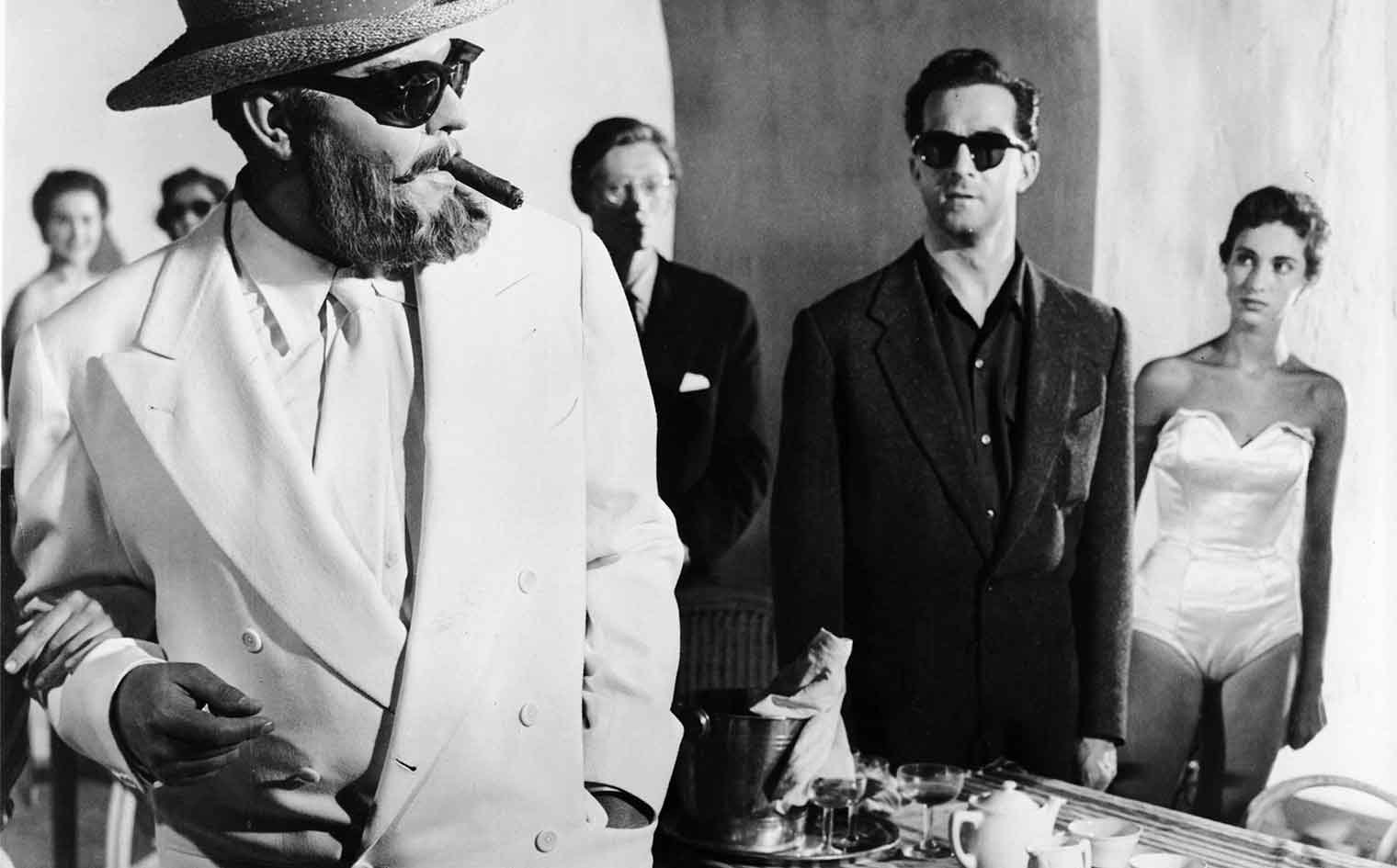Mr. Arkadin (1955) Directed by : Orson Welles Shown : Orson Welles (as Gregory Arkadin), Robert Arden (as Guy Van Stratten)