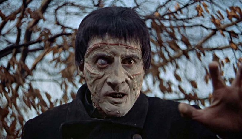 Ur Frankensteins förbannelse. Christopher Lee spelar monstret i bild. 