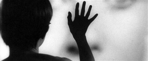 Stillbild ur Persona av Ingmar Bergman