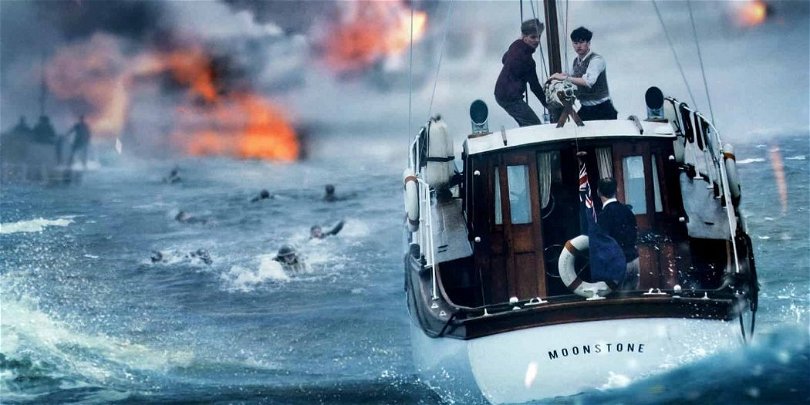 En liten båt försöker rädda soldater i Dunkirk!