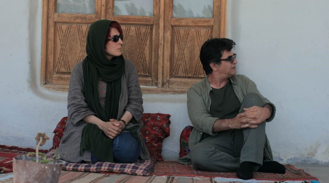 Jafar Panahi och Behnaz Jafari i filmen 3 kvinnor.