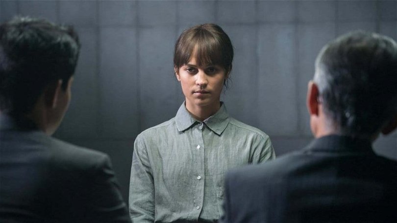 Alicia Vikander i "Earthquake Bird".
