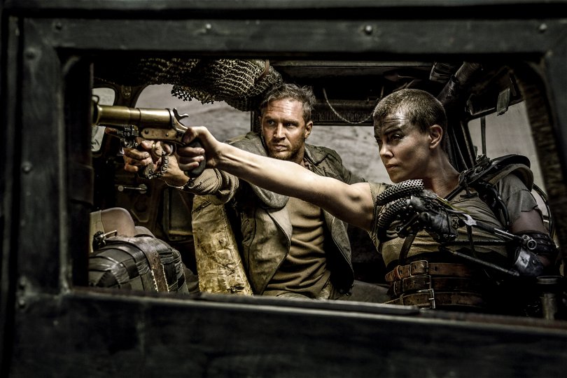 Tom Hardy och Charlize Theron i Mad Max: Fury Road. 