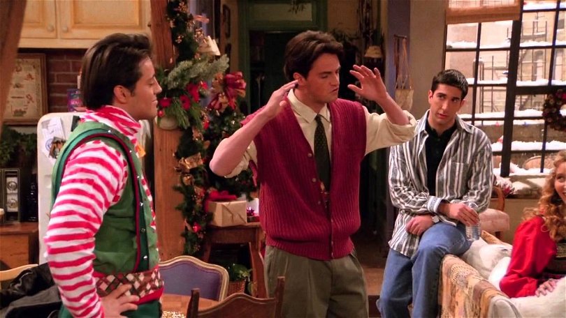 Joeys kläder blir för mycket för Chandler.