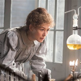Trailer: Marie Curie med Rosamund Pike
