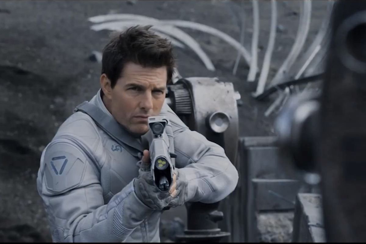 Tom Cruise kan bli första civilisten i rymden