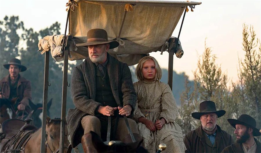 Trailer: Tom Hanks på lång färd i westerndrama