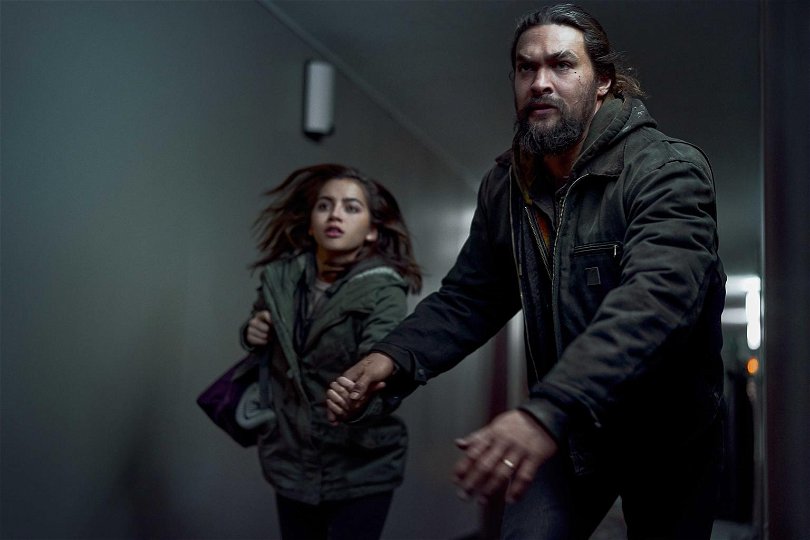 I actionthrillern "Sweet Girl" skyddar Jason Momoa sin dotter samtidigt som han slåss mot läkemedelsföretaget som stal ifrån honom hans fru. Foto: Netflix.