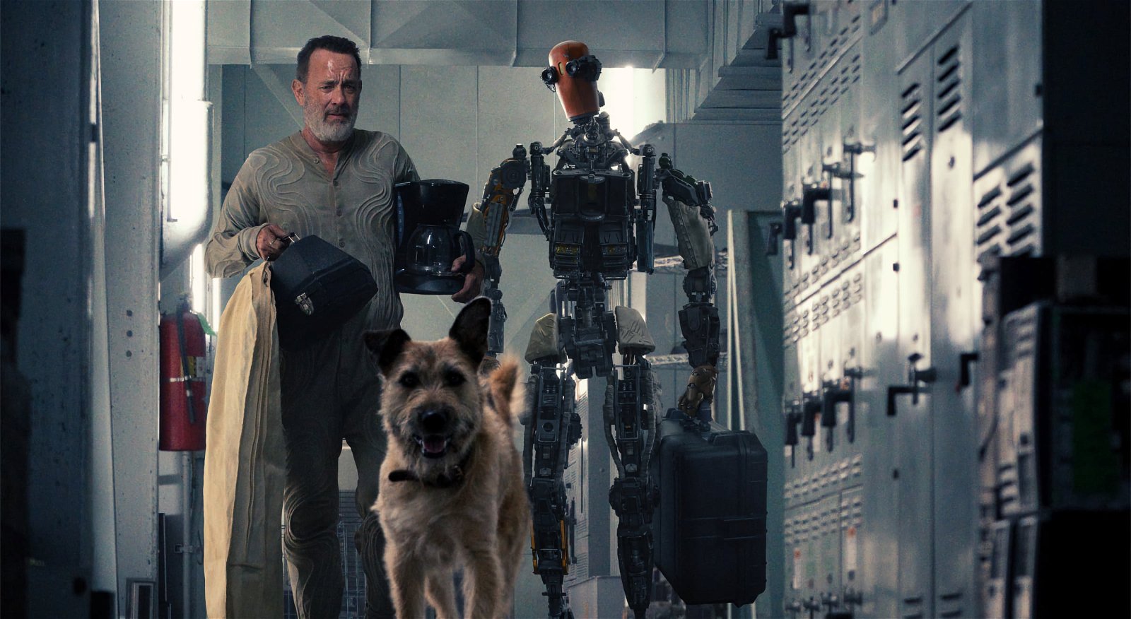 Tom Hanks som Finch tillsammans med din hun och roboten. Foto: Apple TV+