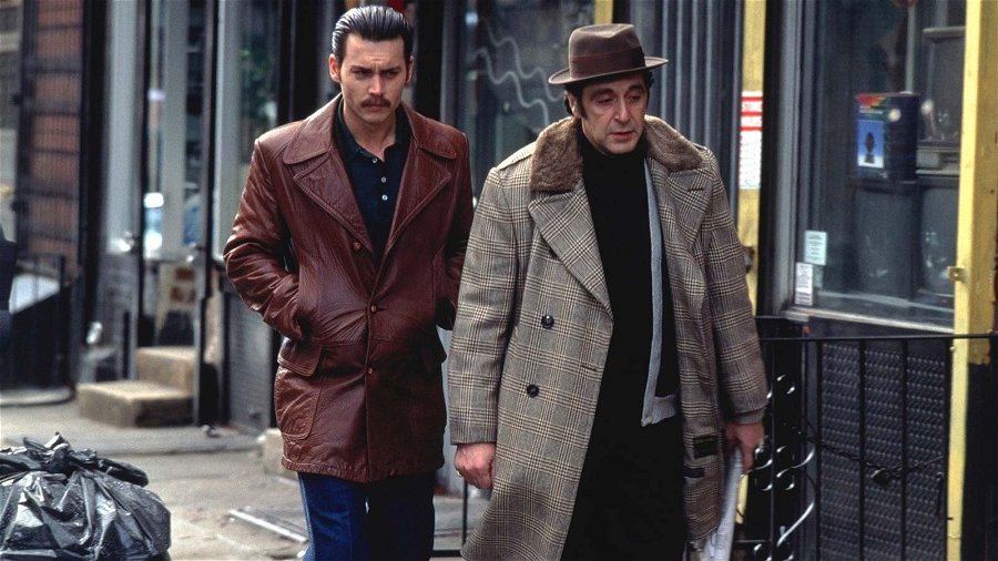 På tv ikväll – Johnny Depp och Al Pacino i episkt kriminaldrama