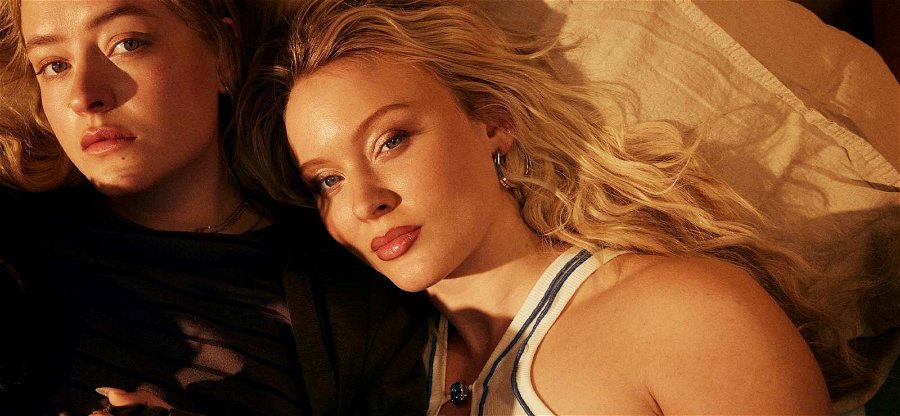 Sigge Eklund om sexscenerna i Zara Larssons filmdebut: "Kände mig så dum"