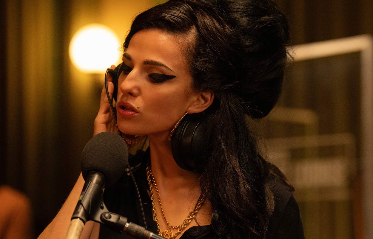 Recension: Back To Black (2024) – Fokus På Den Jordnära Amy Winehouse ...