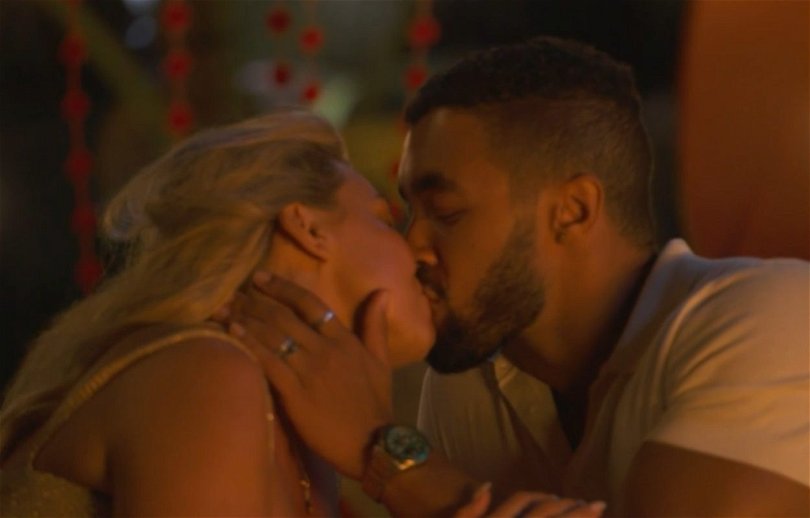 Sonja kysser Valentin i Bachelorette 2024