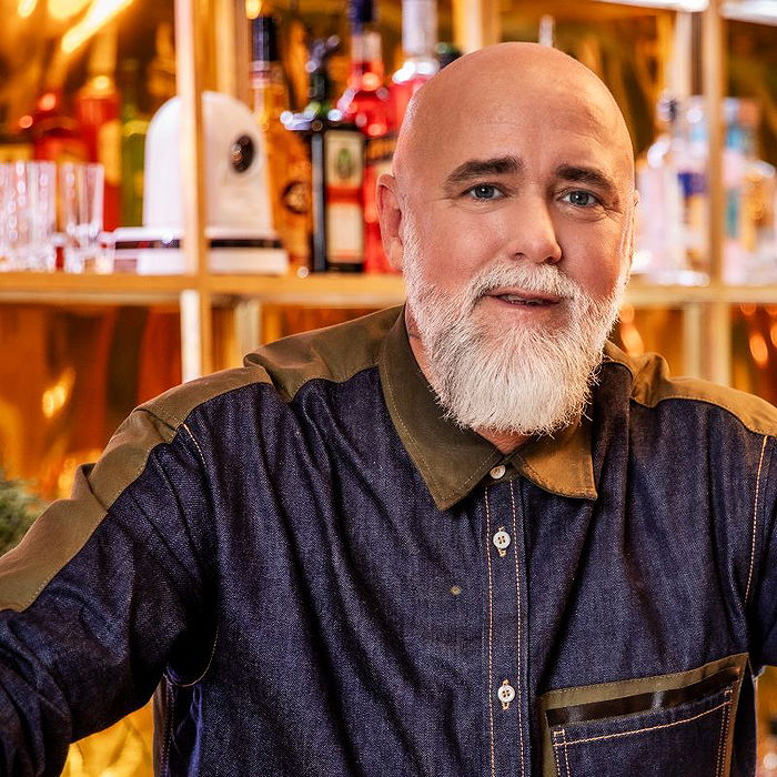 Bartendern Daniel Meyn från SVT:s Första dejten: ”Gäster har flirtat med mig”
